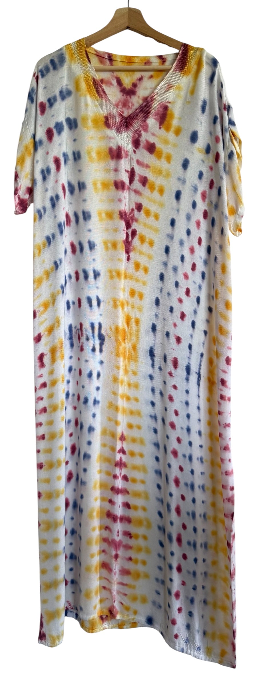 Marokkaanse huisjurk met gekleurde stippen