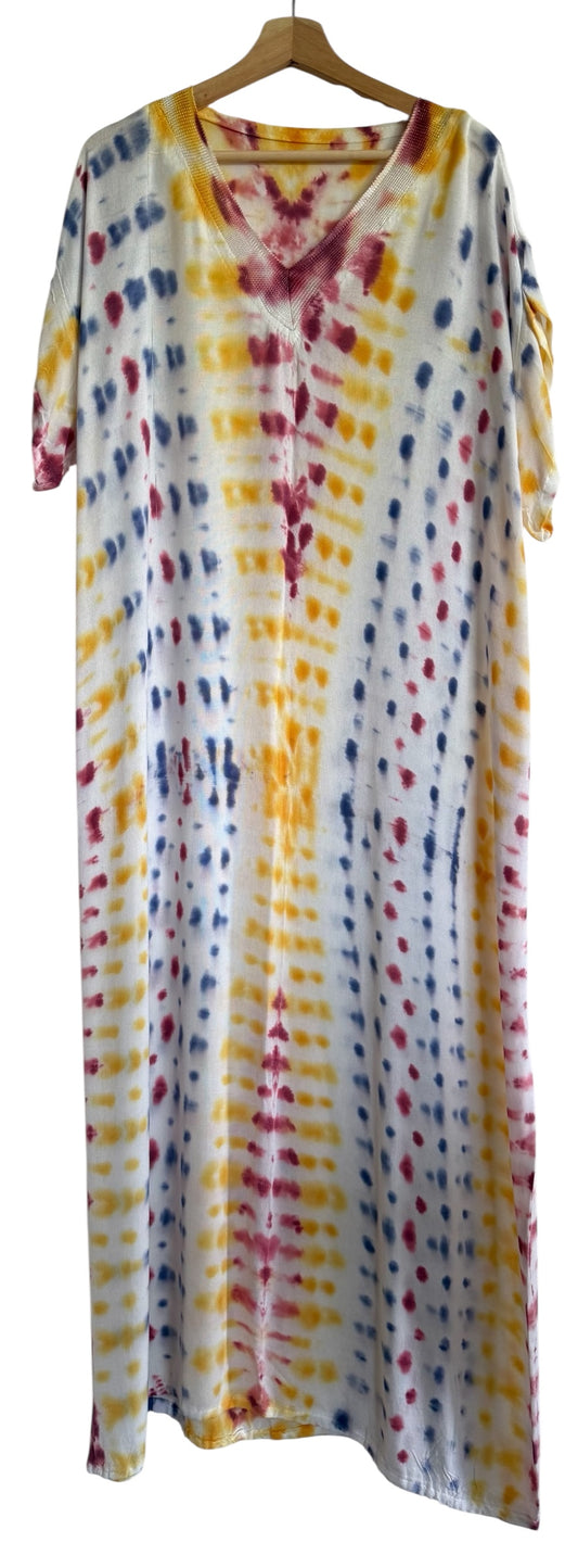 Marokkaanse huisjurk met gekleurde stippen